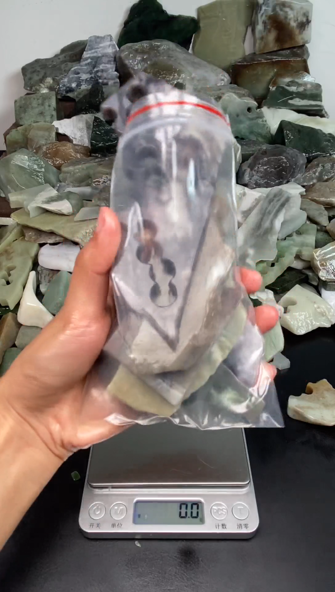 未镶嵌和田玉摆件6