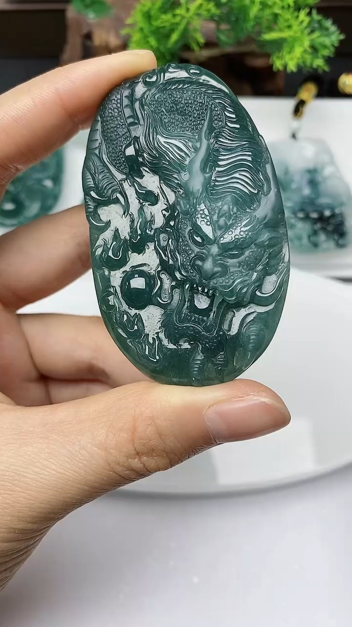 【闪购商品】翡翠颈饰未镶嵌