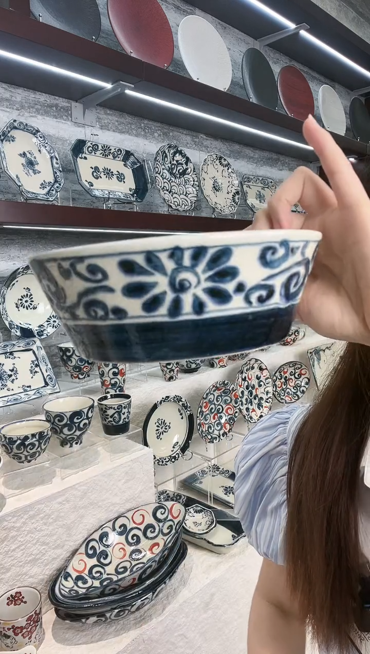 陶宗山窑平底钵15.5cm-蓝菊