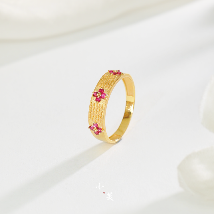 18K金红宝石四叶草五条经戒指（多样性发）G4774