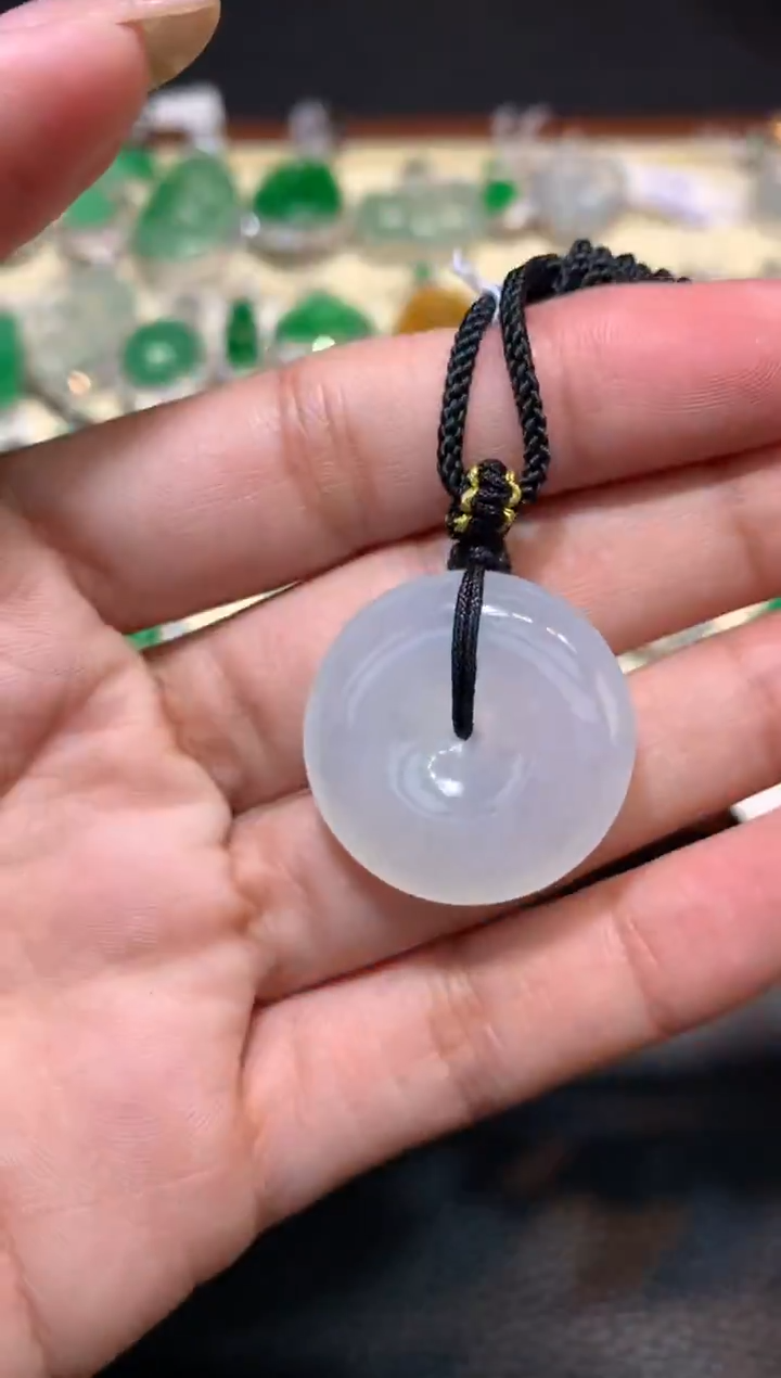 颈饰未镶嵌翡翠1