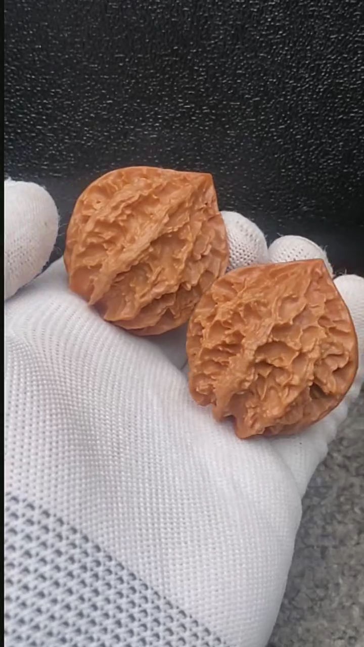 【闪购商品】文玩核桃把件龙鳞纹