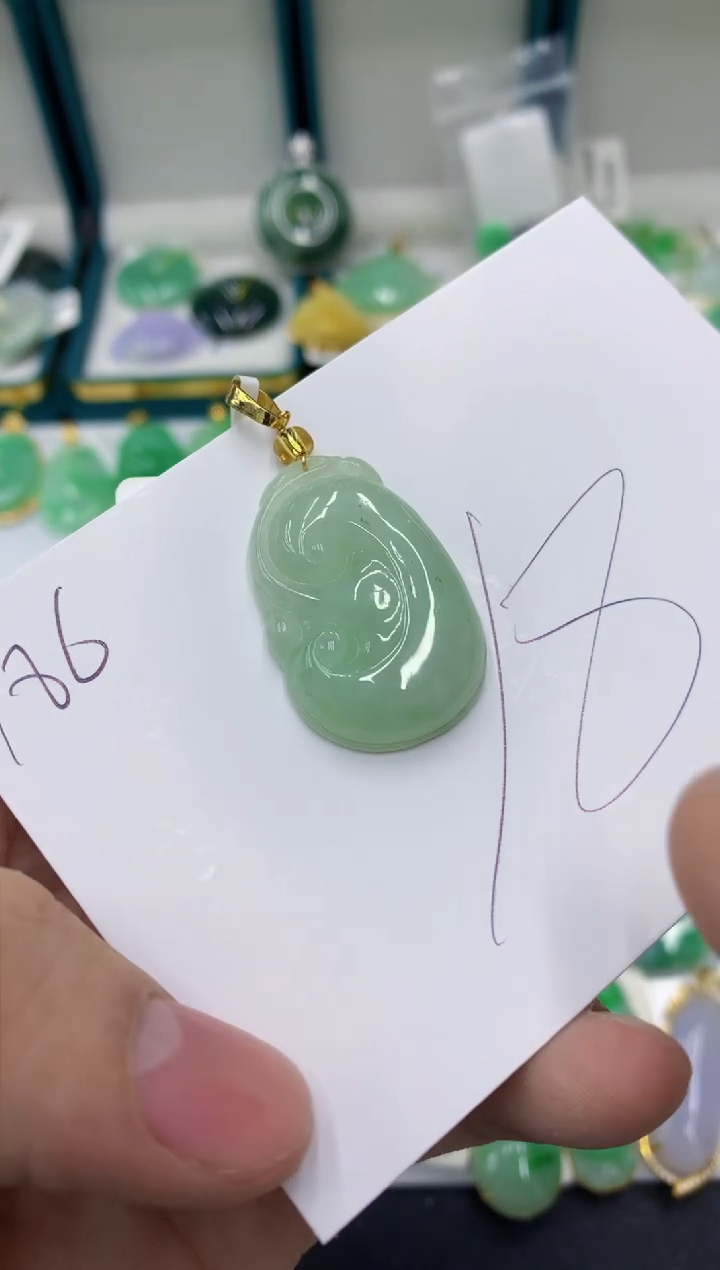 【闪购商品】翡翠颈饰未镶嵌1111111111