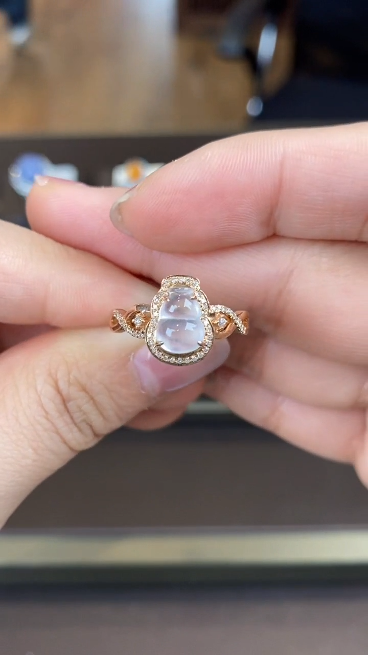 【闪购商品】翡翠戒指18K金镶嵌翡翠戒指