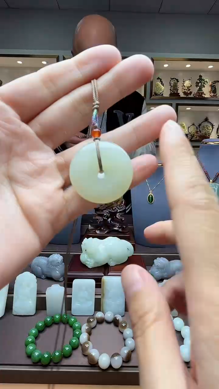 【闪购商品】和田玉颈饰未镶嵌1