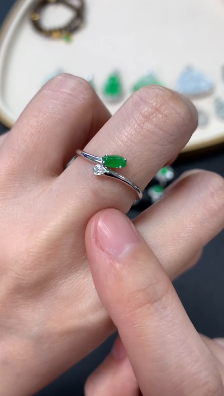 【闪购商品】翡翠戒指18K金镶嵌999戒指