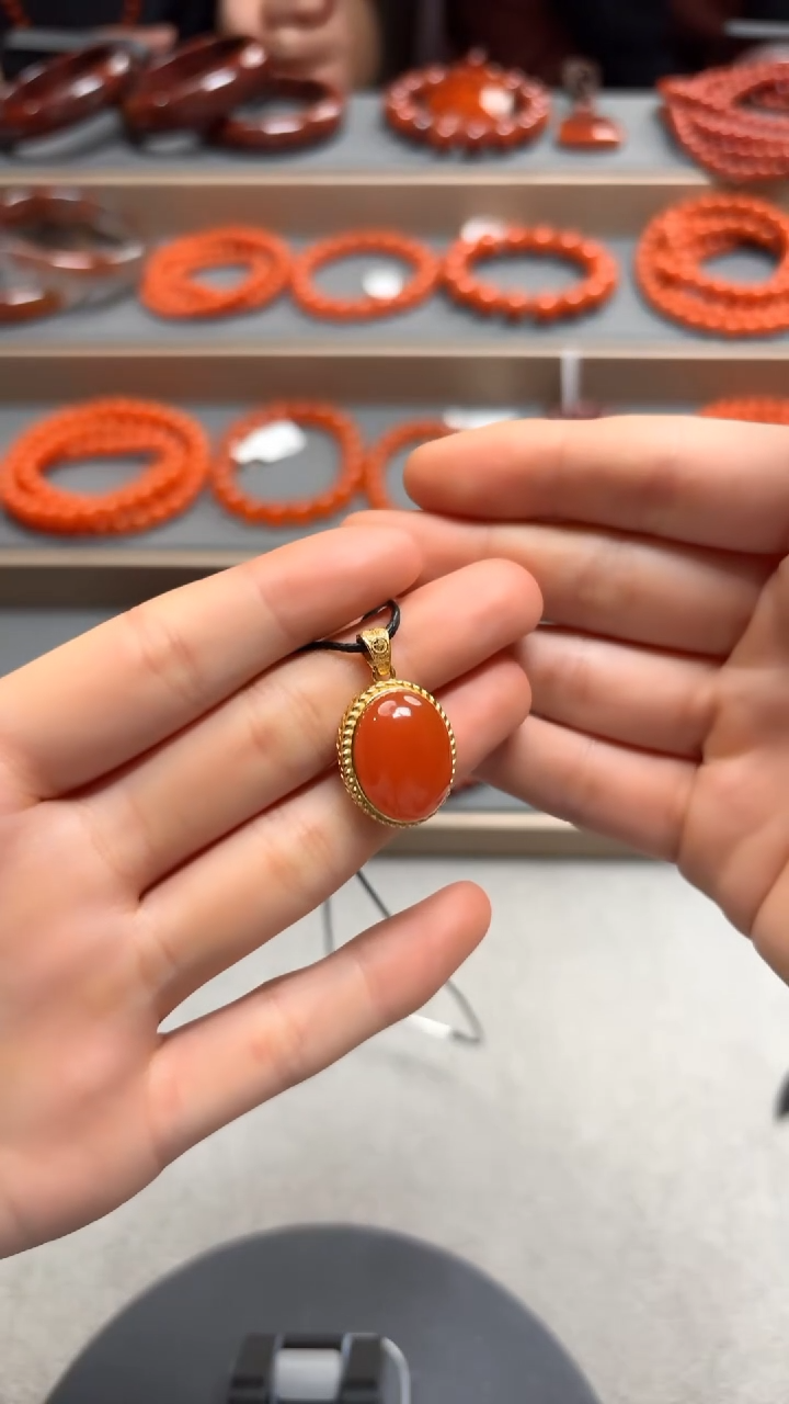 颈饰银S925镀金镶嵌南红玛瑙吊坠