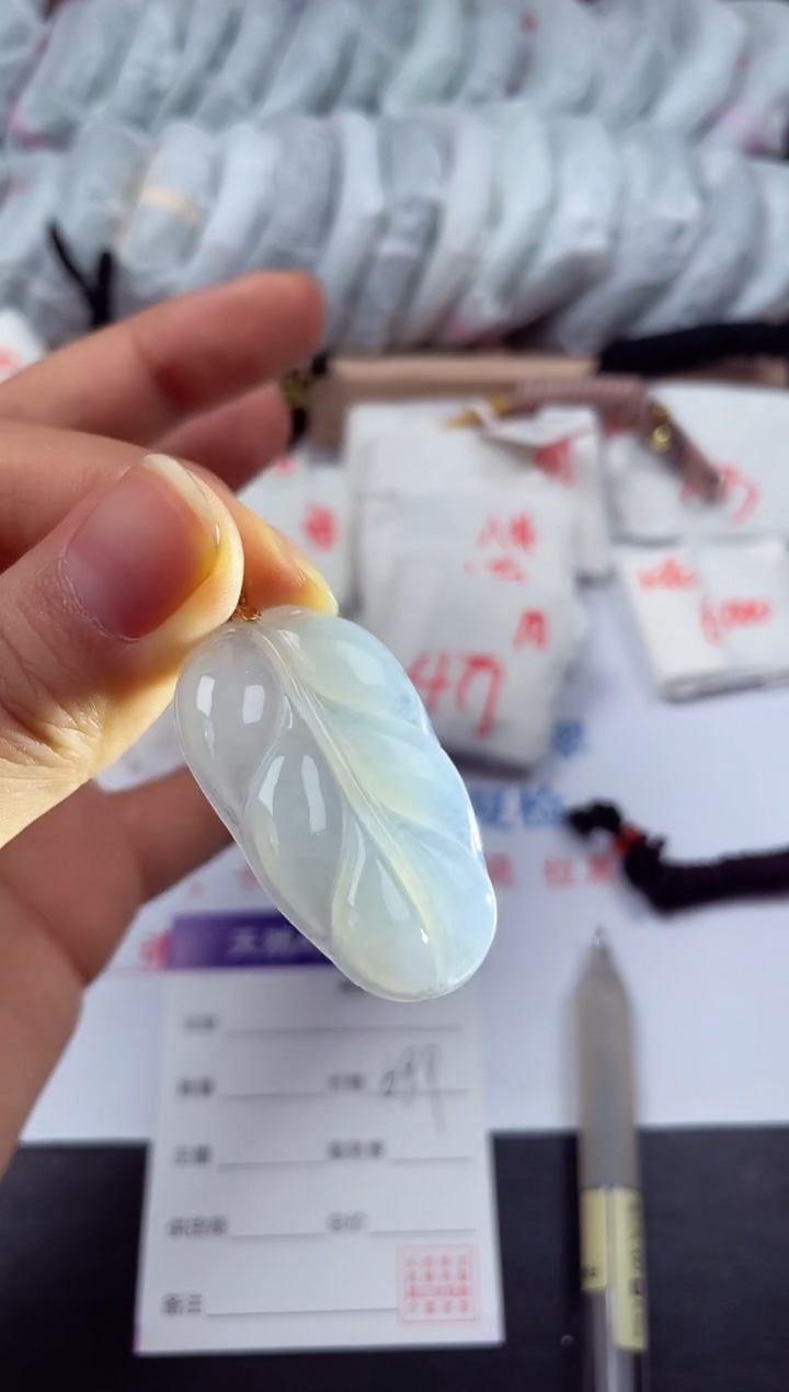 颈饰未镶嵌翡翠天然A货