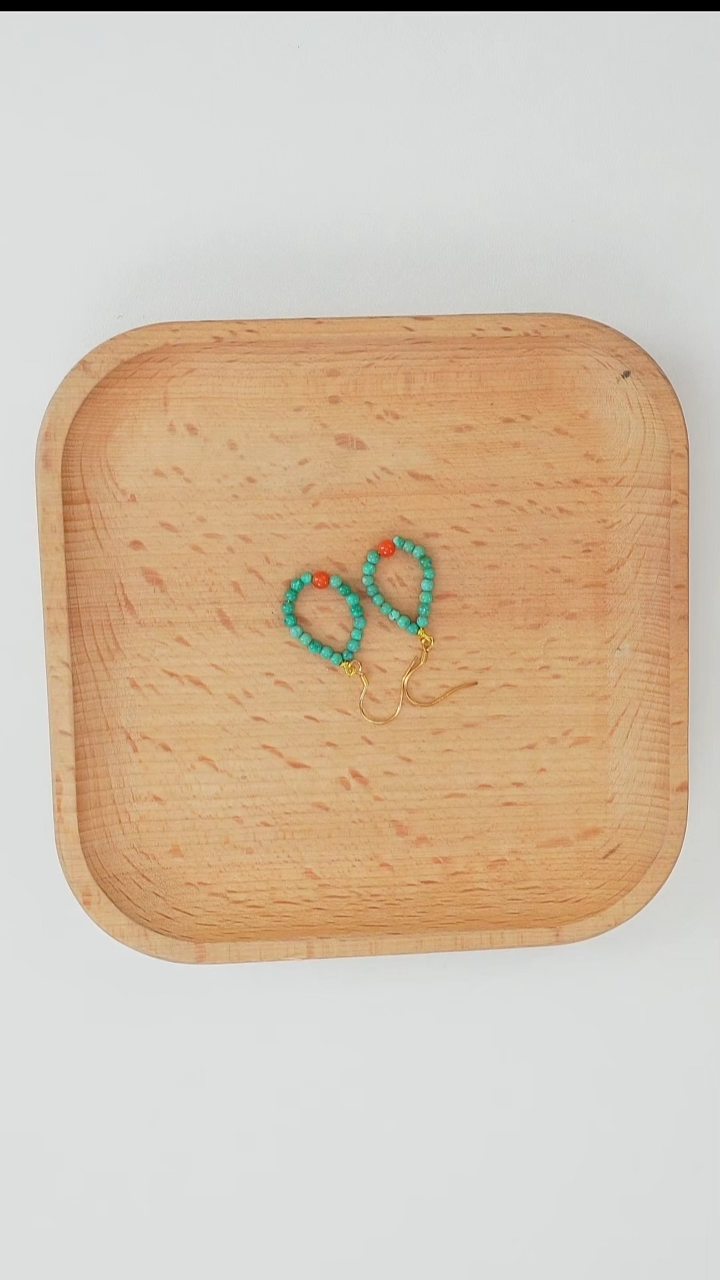 南红玛瑙未镶嵌耳饰发货一件