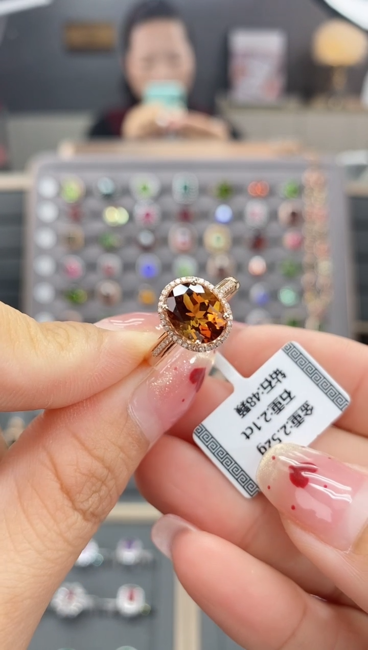 【闪购商品】碧玺戒指18K金镶嵌2.1  