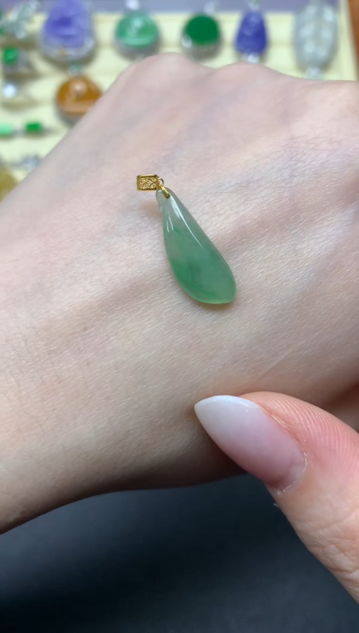 【闪购商品】翡翠吊坠(不含链)18K金镶嵌吊坠|250+30