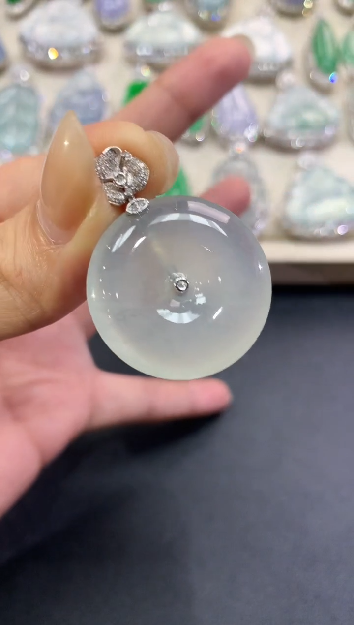 【闪购商品】翡翠吊坠(不含链)18K金镶嵌a106          