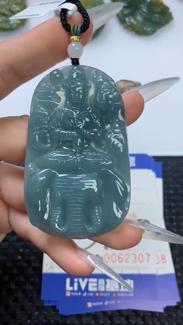 【闪购商品】翡翠颈饰未镶嵌1111111111111111