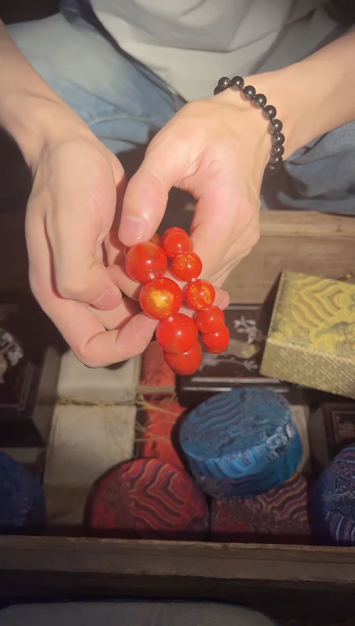 【闪购商品】【闪购商品】【闪购商品】一大一小红色手串