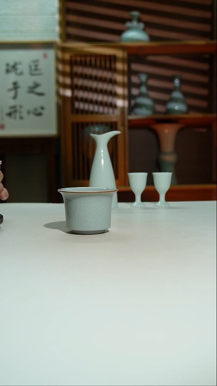 【闪购商品】杯运圈月白支钉马蹄杯二级