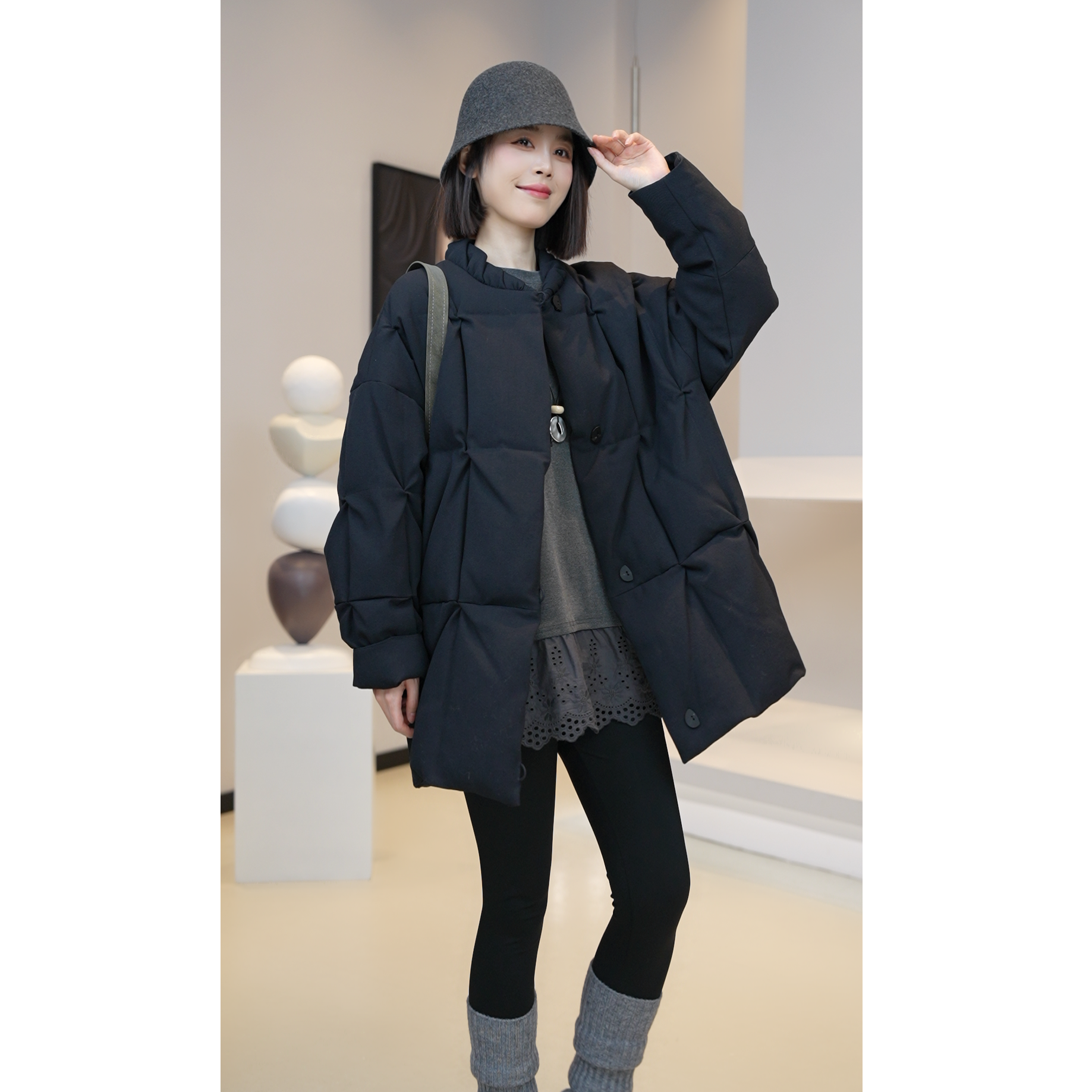 【芜阅】冬季款宽松百搭圆领保暖新国标90白鸭绒羽绒服E627