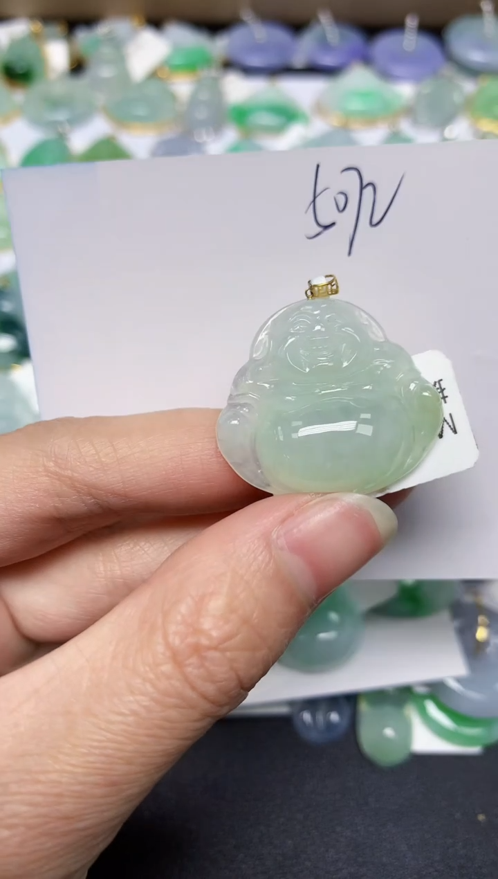 翡翠18K金镶嵌颈饰天然翡翠A货
