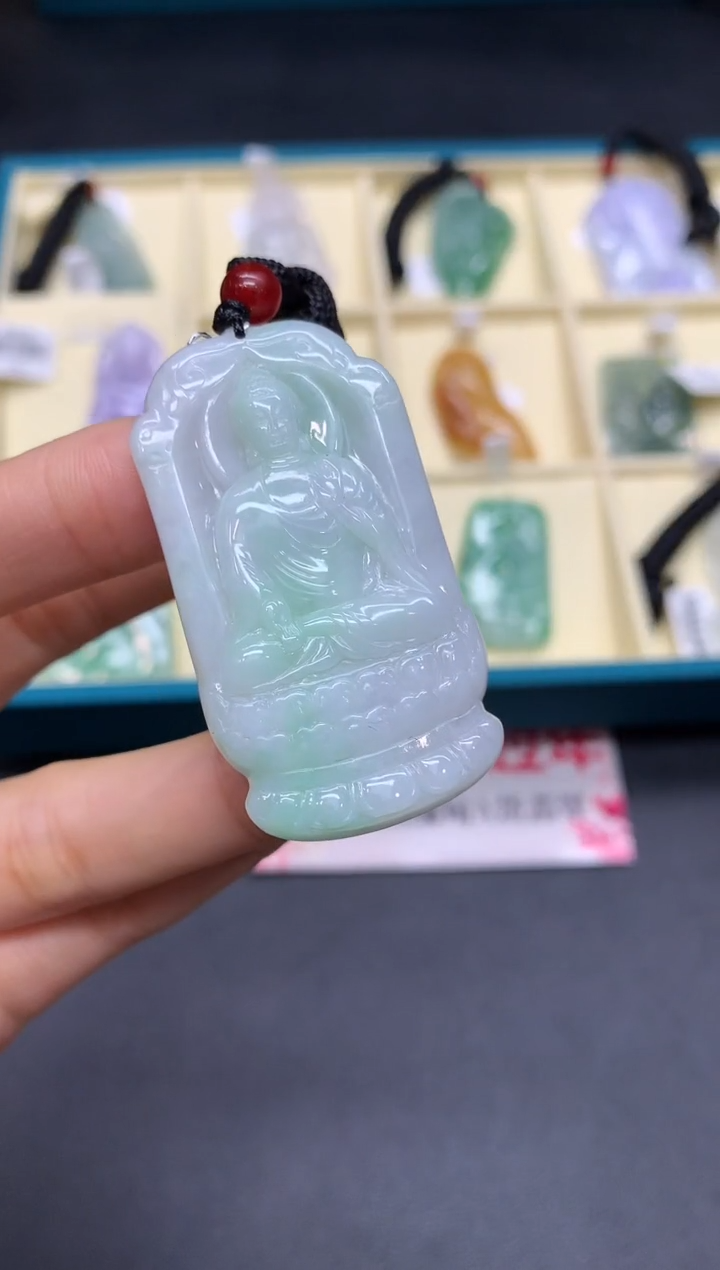 【闪购商品】定制翡翠未镶嵌大日如来【无服务费】