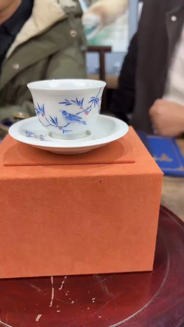 摆件瓷张派山水传人/张平/B7