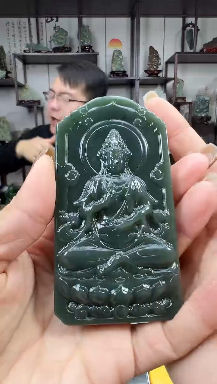 未镶嵌和田玉把件1