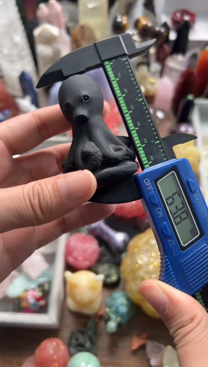 未镶嵌黑曜岩珠宝奇石M706