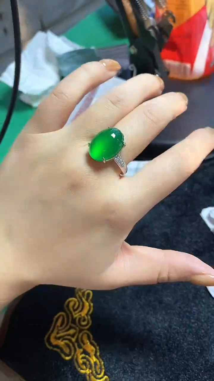 满色吊坠 所见即所得！！