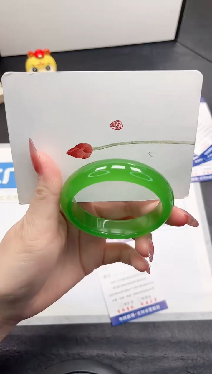 【闪购商品】石英质玉手镯未镶嵌195-56