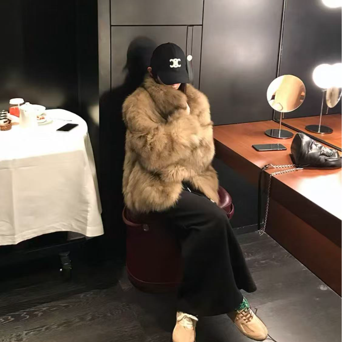 韩系ins风短款保暖时尚毛毛外套