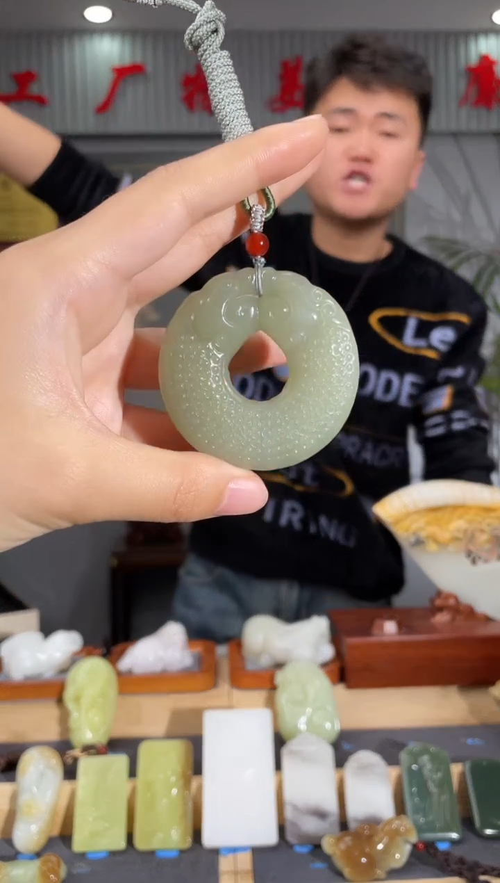 【闪购商品】和田玉颈饰未镶嵌拍一发一 多样性发货