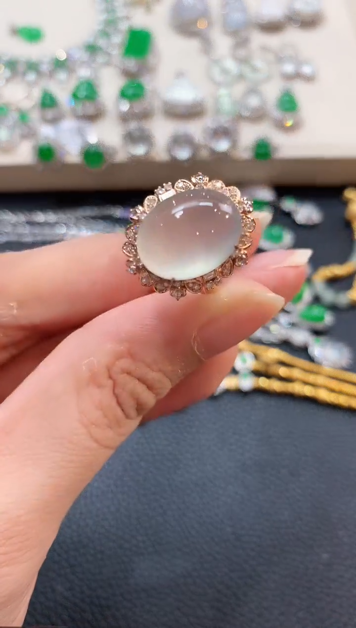 翡翠戒指18K金镶嵌b92    