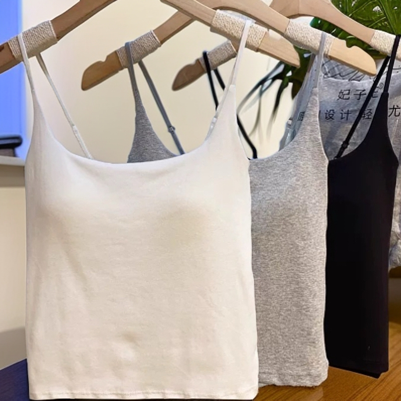 新款妃子纪3651吊带背心女新款细肩带自带胸垫固定一体杯垫可调节