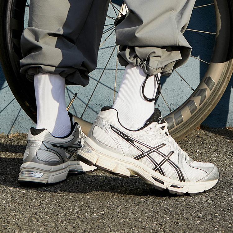 ASICS亚瑟士GEL-EXALT 2情侣跑者美学风透气减震回弹男女运动鞋