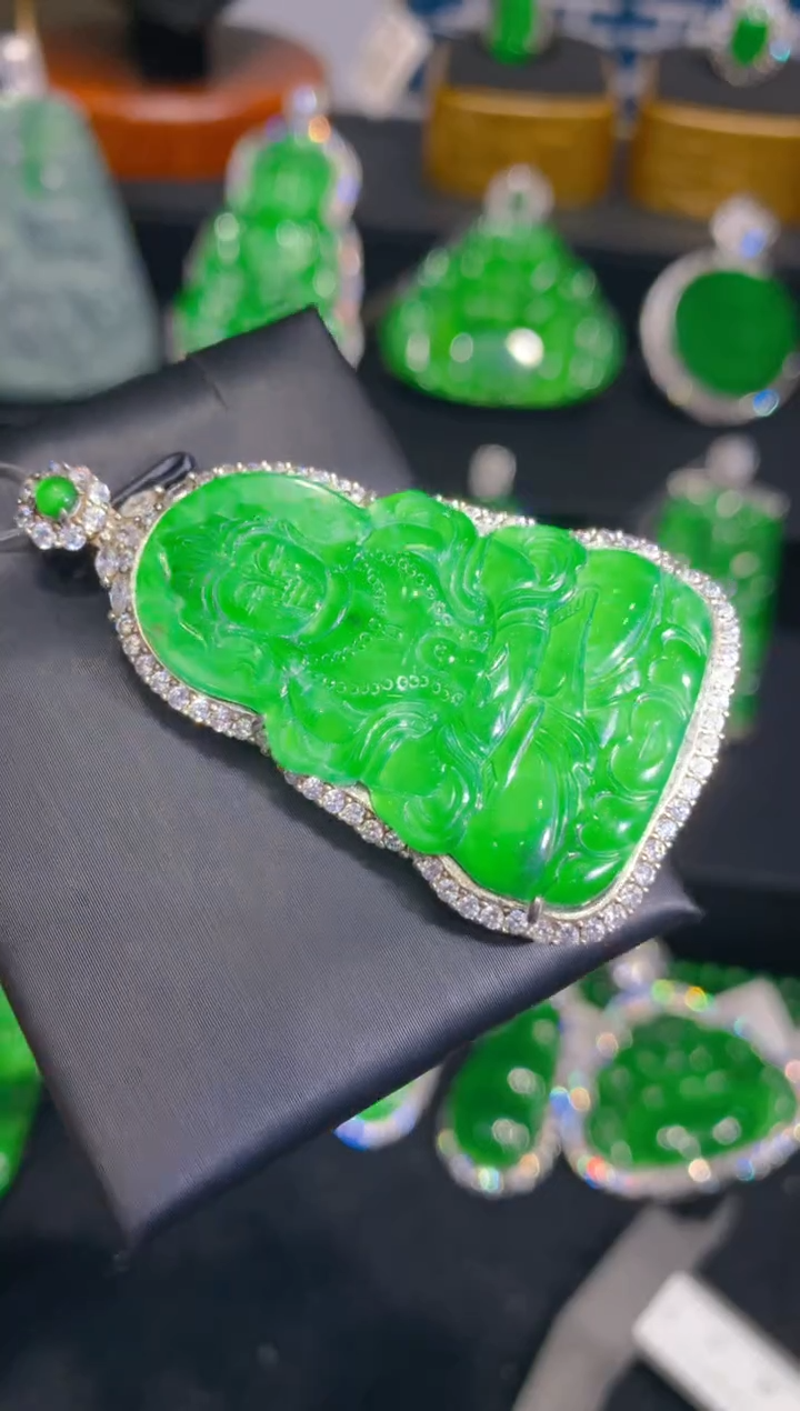 【闪购商品】翡翠颈饰银S925镶嵌16一季