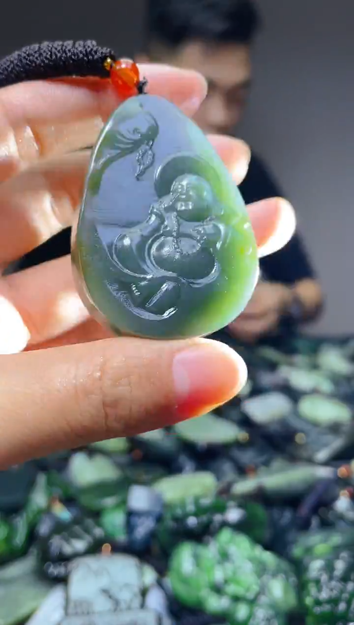 颈饰未镶嵌和田玉1271