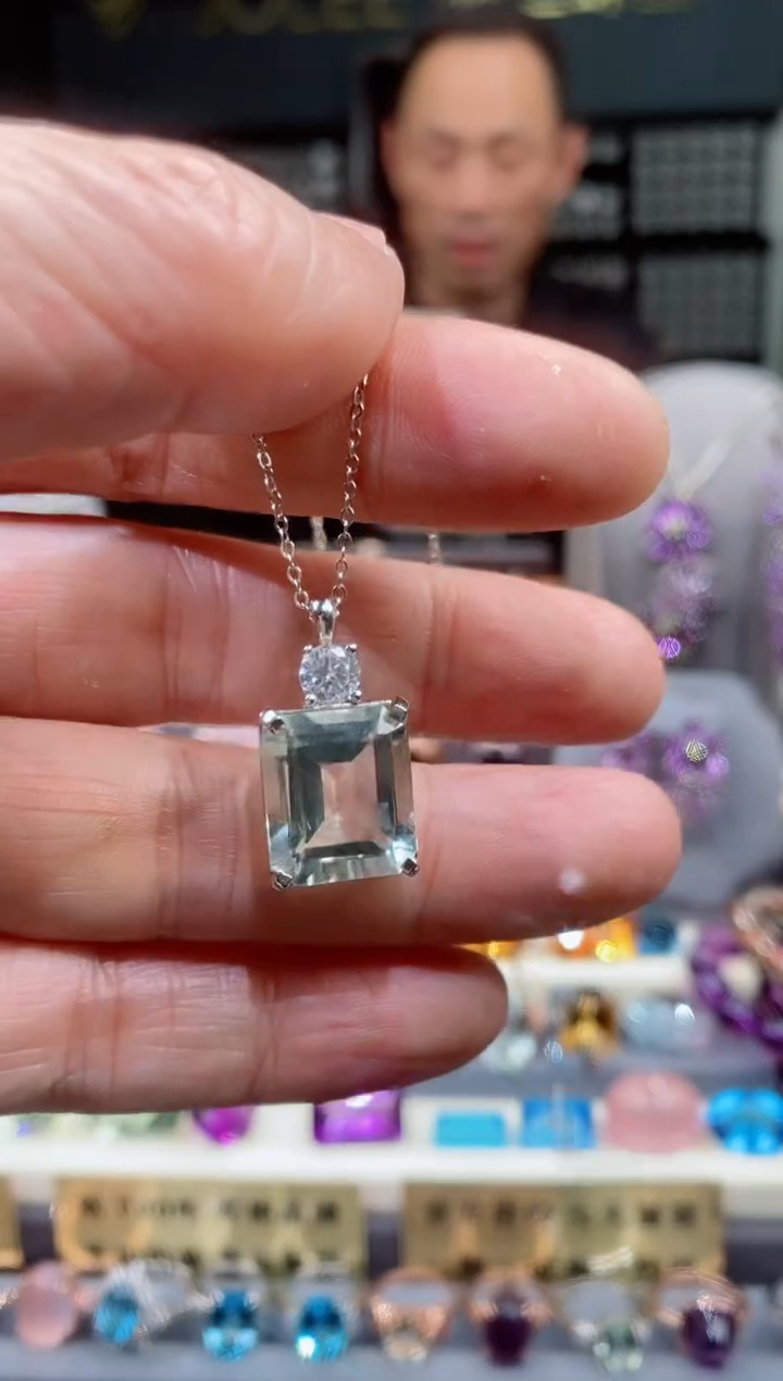 【闪购商品】绿水晶吊坠银S925镶嵌绿水晶吊坠