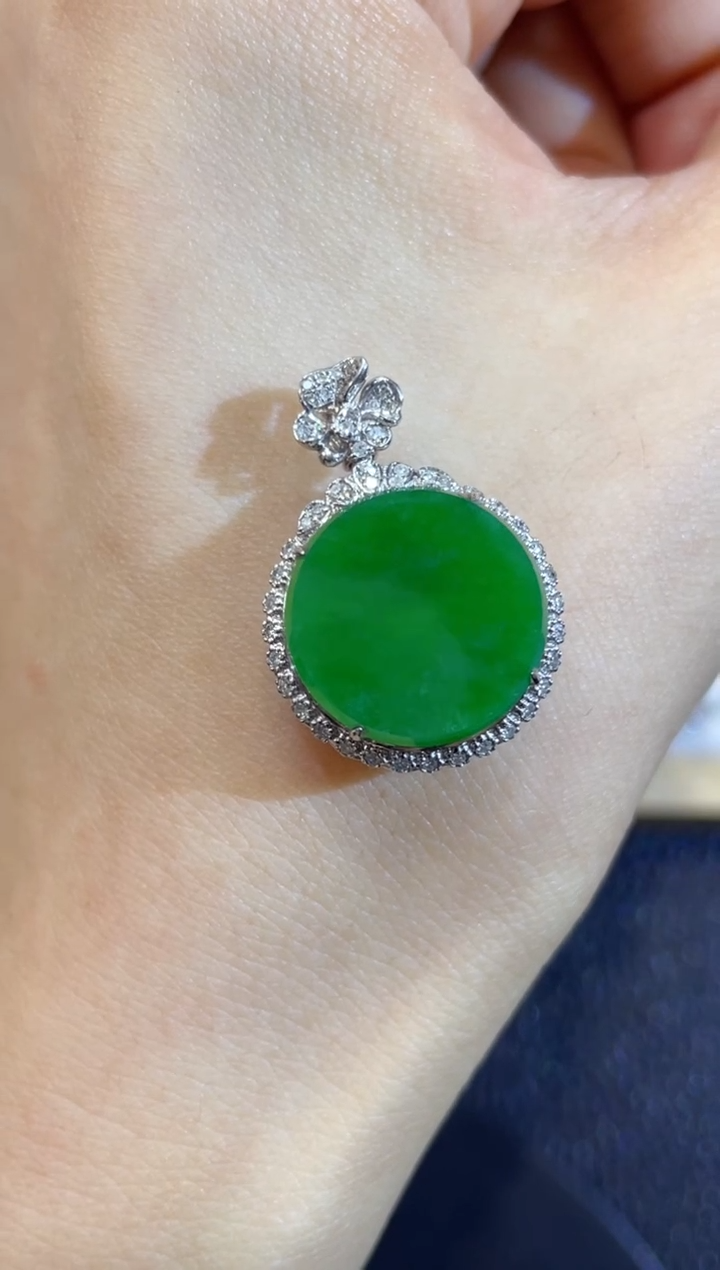 吊坠(不含链)18K金镶嵌翡翠团购54