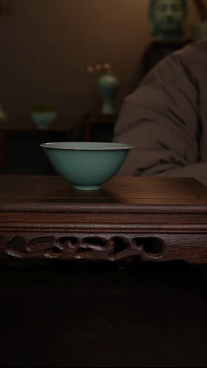 摆件瓷仿古手工葵口鸡心茶盏