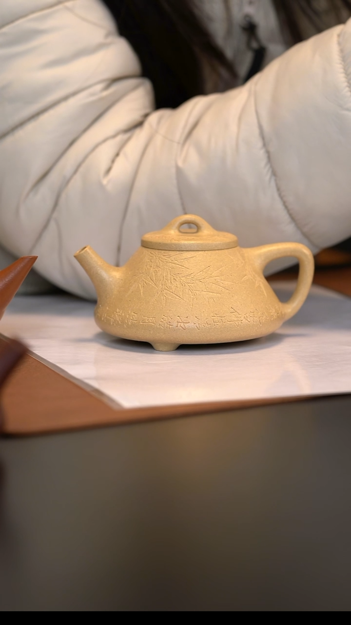 茶壶紫砂一****啊宜兴原矿紫砂壶  