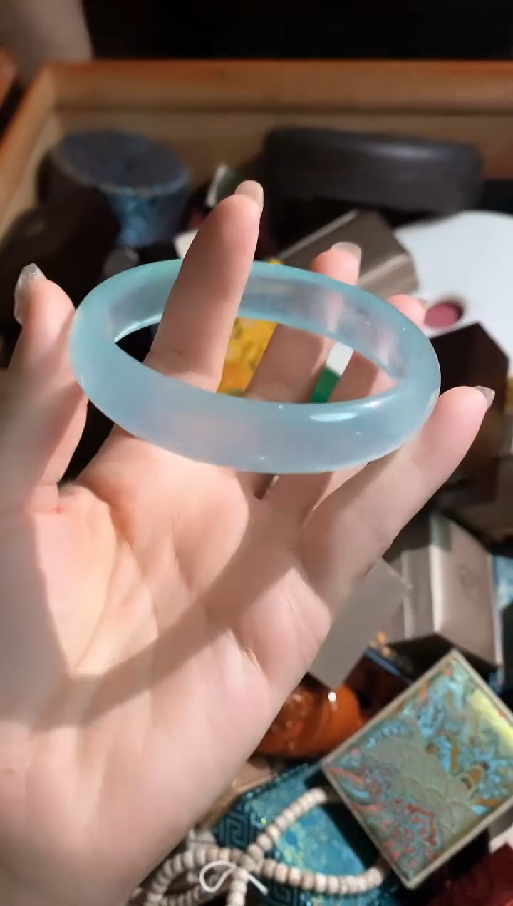 翡翠手镯未镶嵌永玉阁精品专属摆件