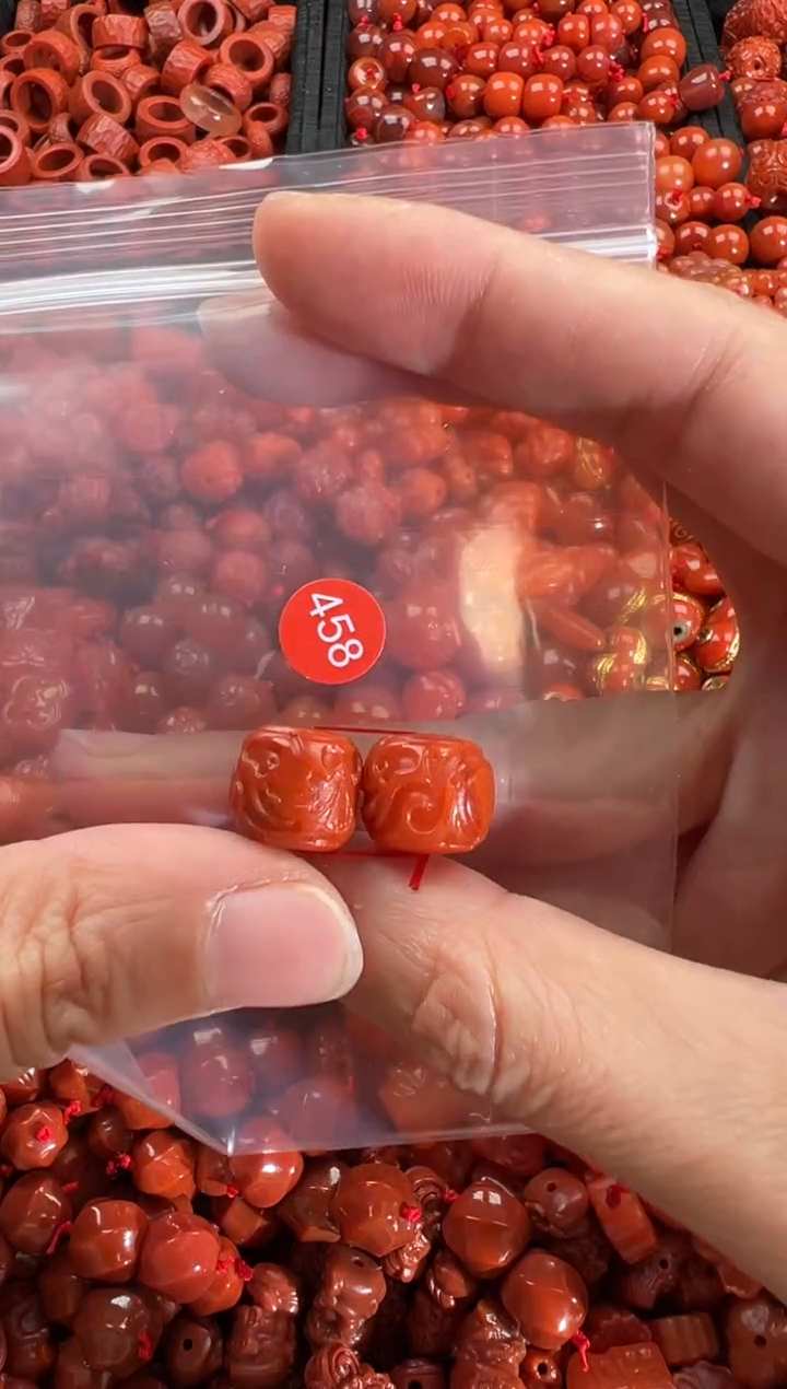 【闪购商品】南红玛瑙颈饰未镶嵌1