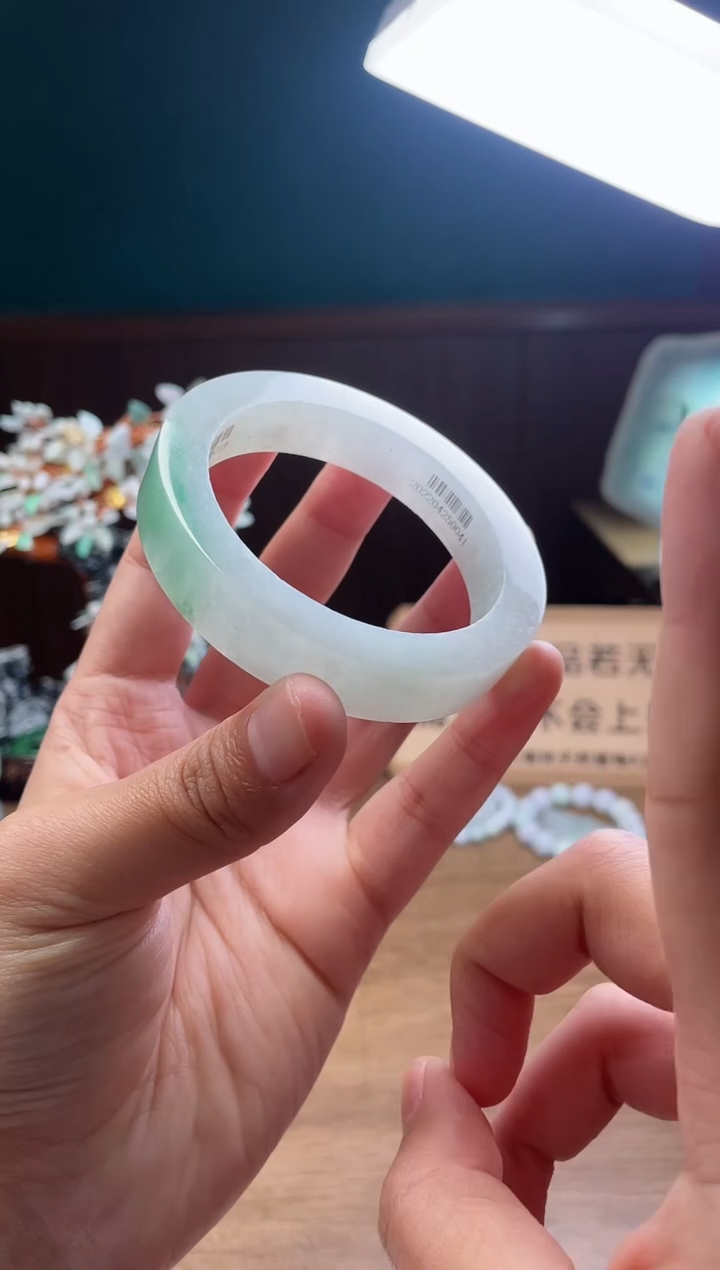 【闪购商品】定制翡翠定制未镶嵌手镯定制