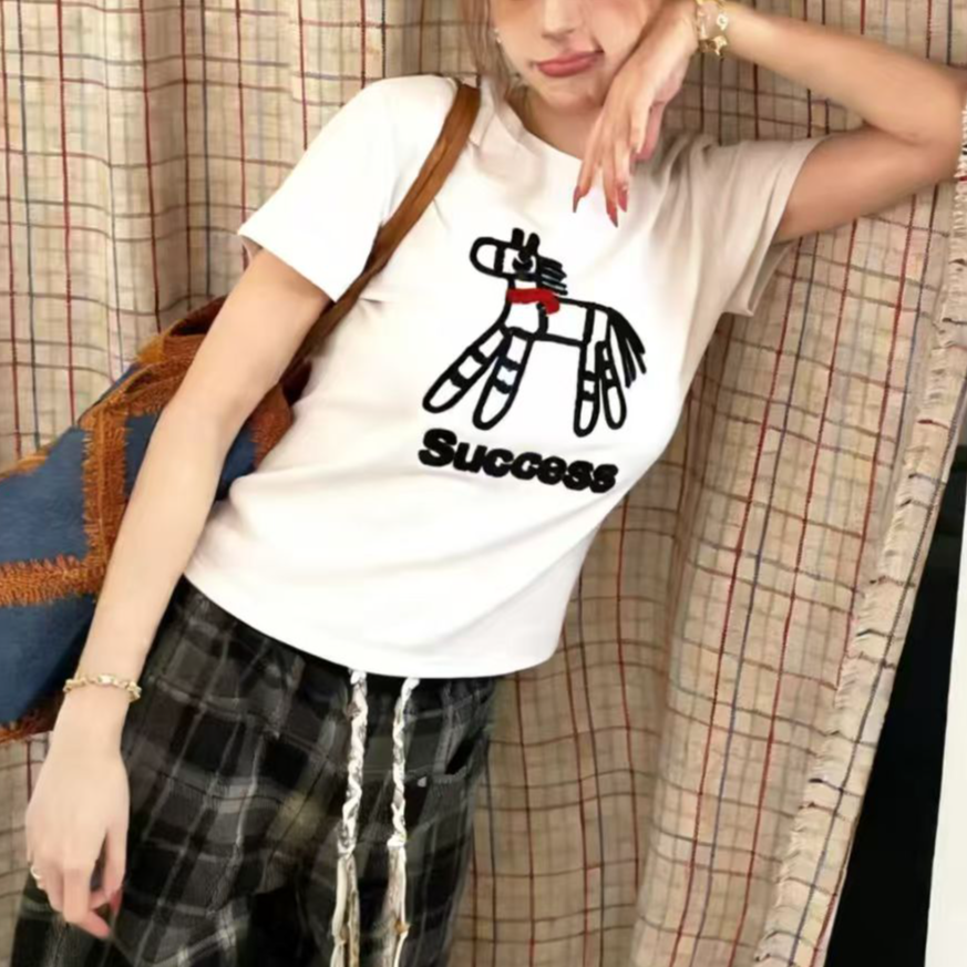 休闲可爱刺绣字母短袖上衣白色女款