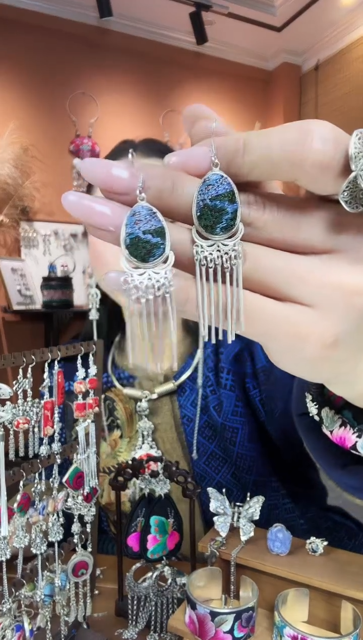 【闪购商品】刺绣纯手工民族风耳环