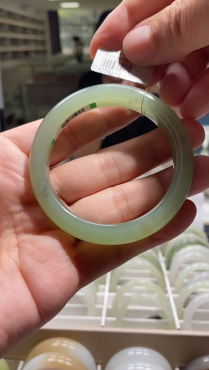 未镶嵌手镯和田玉57-58圈口 1213