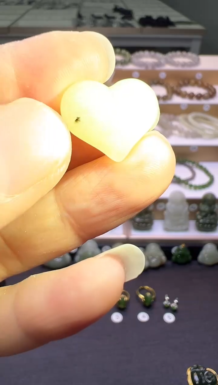 颈饰未镶嵌和田玉51号链接约卡25*18*9