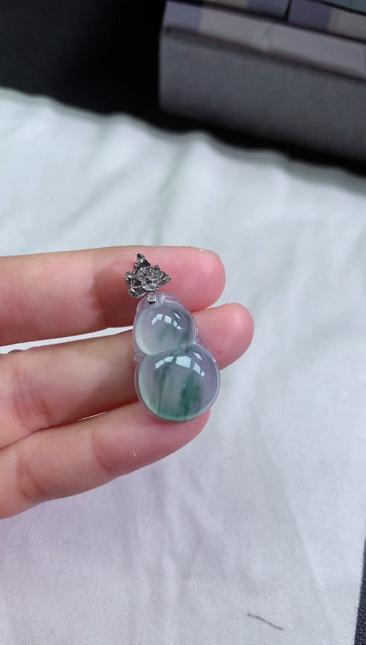 【闪购商品】翡翠颈饰18K金镶嵌冰种飘花