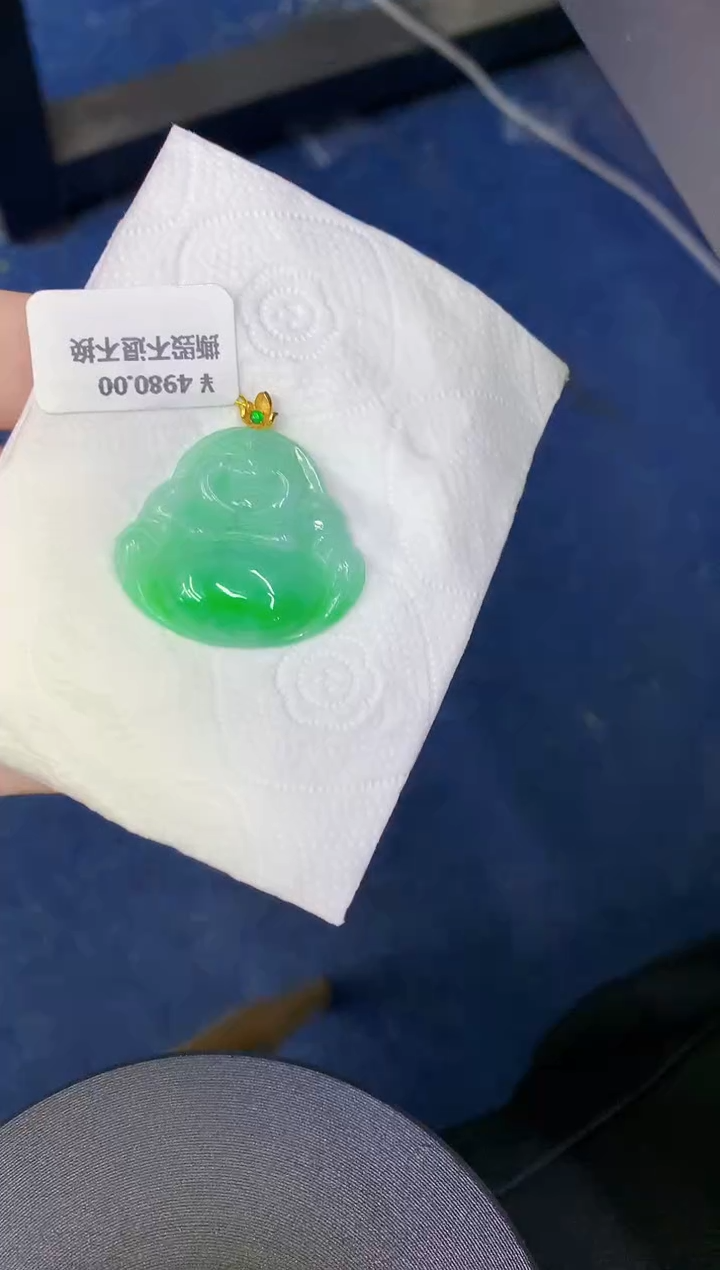 颈饰18K金镶嵌翡翠缅甸天然翡翠A货