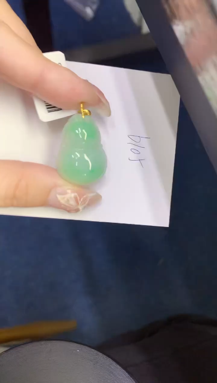 【闪购商品】翡翠颈饰18K金镶嵌0000000000