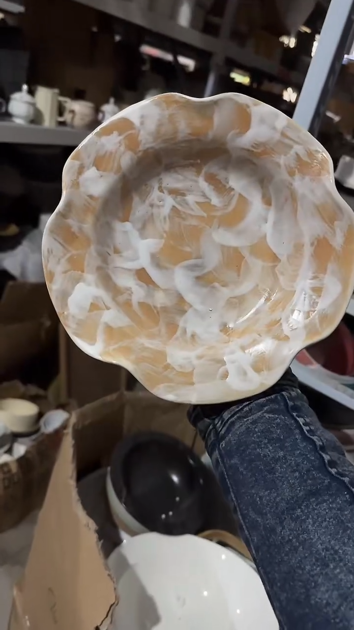 陶瓷花边盘 微瑕凑满20元包邮