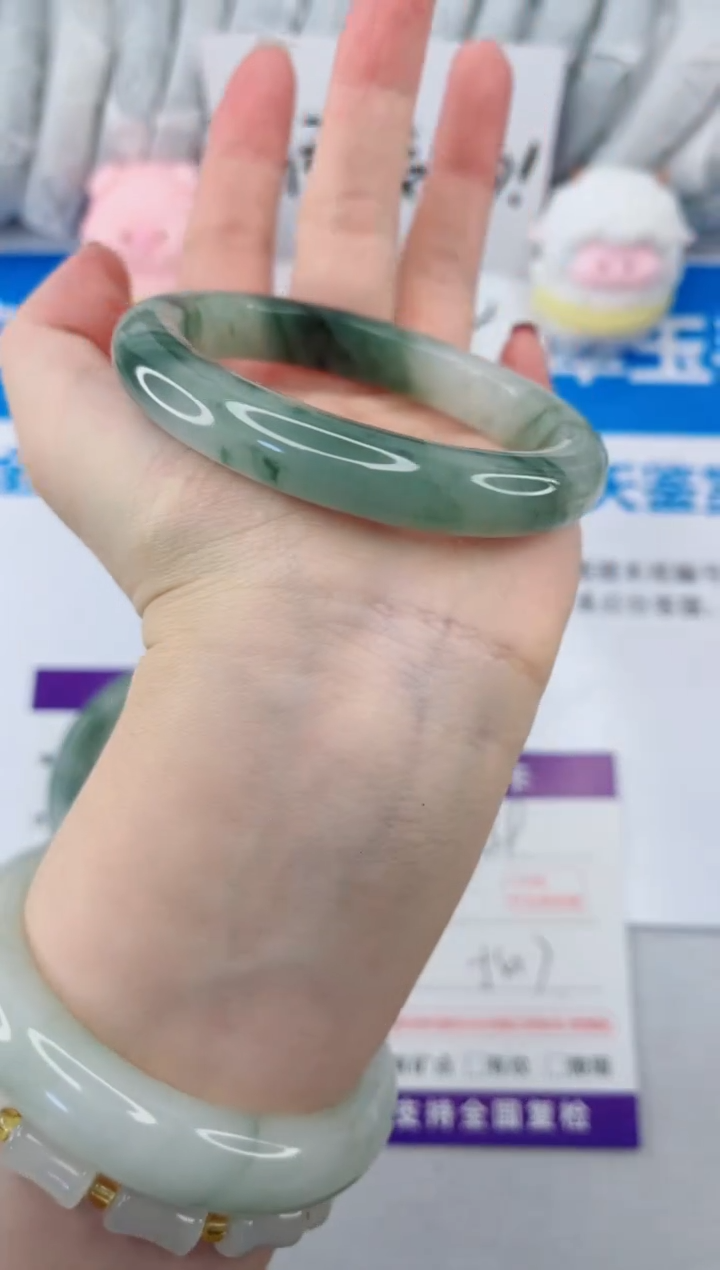 【闪购商品】石英质玉手镯合金39-54.7